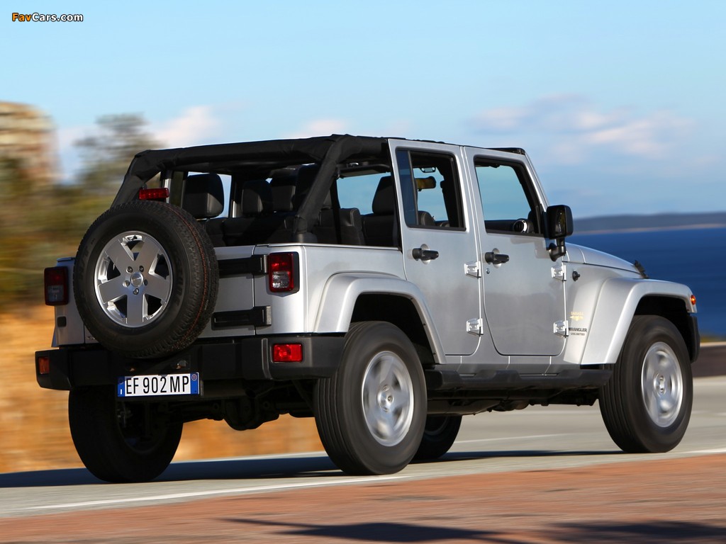 Jeep Wrangler Sahara Unlimited (JK) 2011 pictures (1024 x 768)