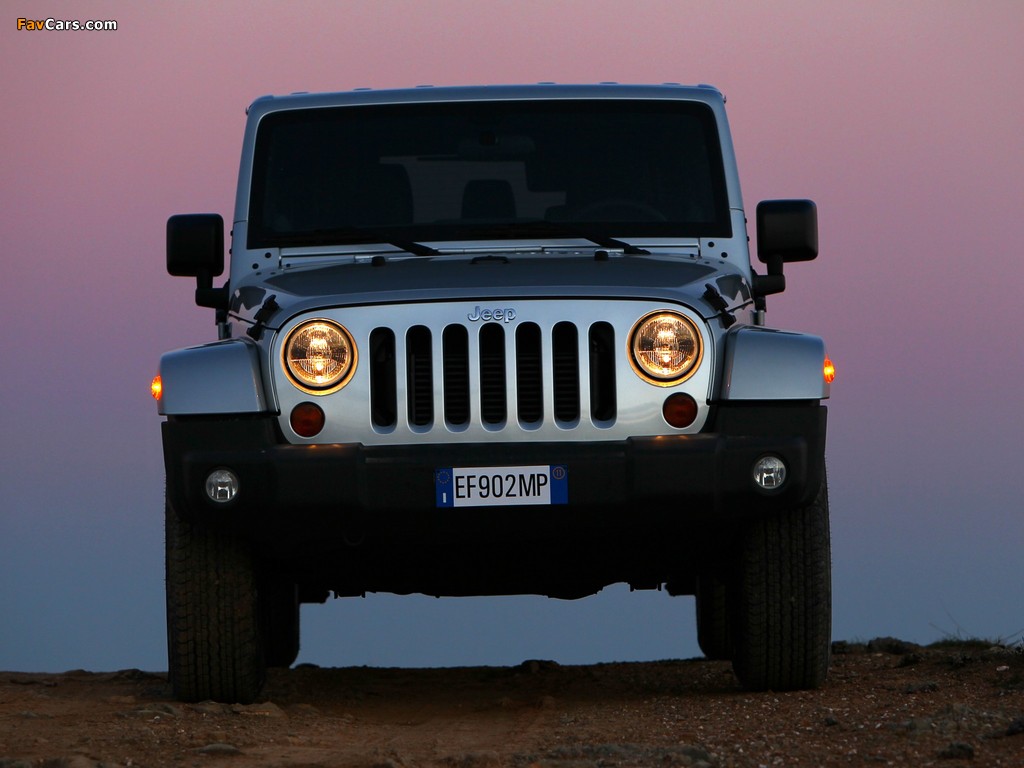 Jeep Wrangler Sahara Unlimited (JK) 2011 pictures (1024 x 768)