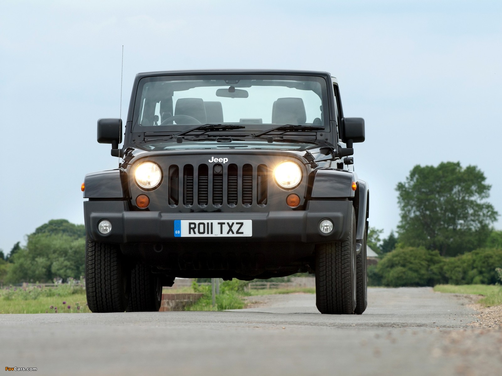 Jeep Wrangler 70th Anniversary UK-spec (JK) 2011 pictures (1600 x 1200)