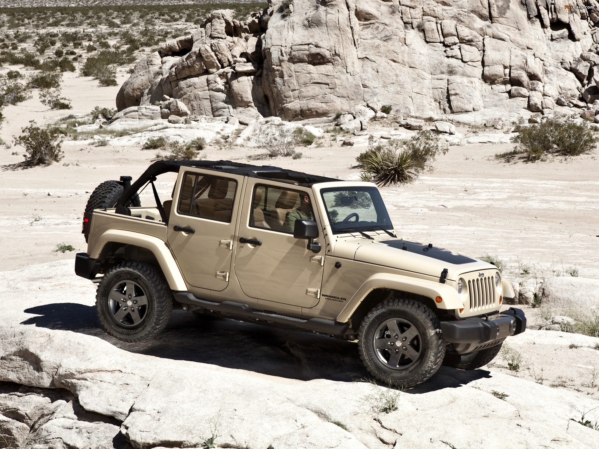 Jeep Wrangler Unlimited Mojave (JK) 2011 wallpapers (2048 x 1536)