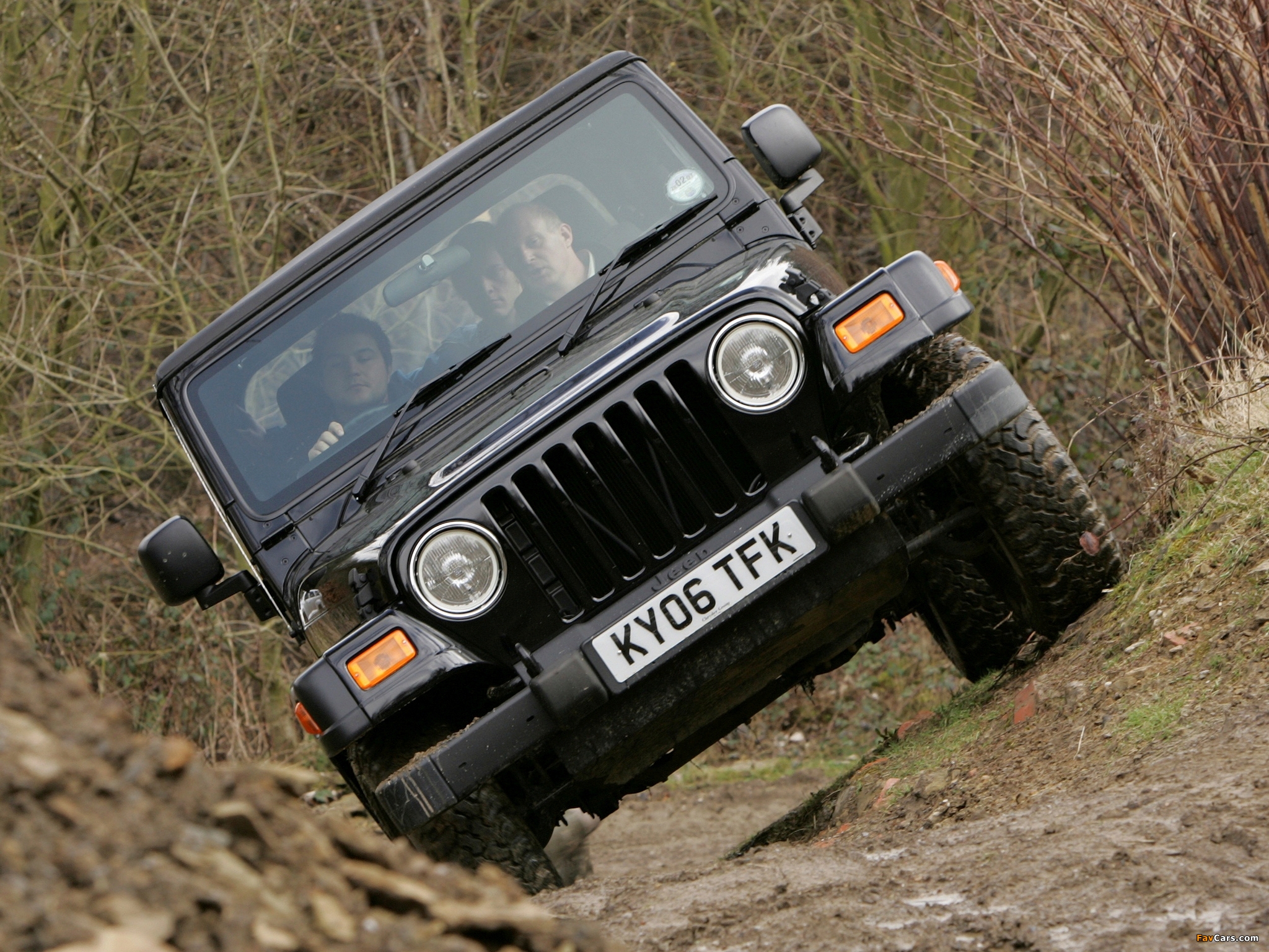 Photos of Jeep Wrangler Sport UK-spec (TJ) 1997–2006 (2048 x 1536)