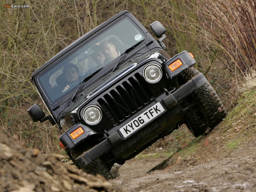 Photos of Jeep Wrangler Sport UK-spec (TJ) 1997–2006 (1024 x 768)
