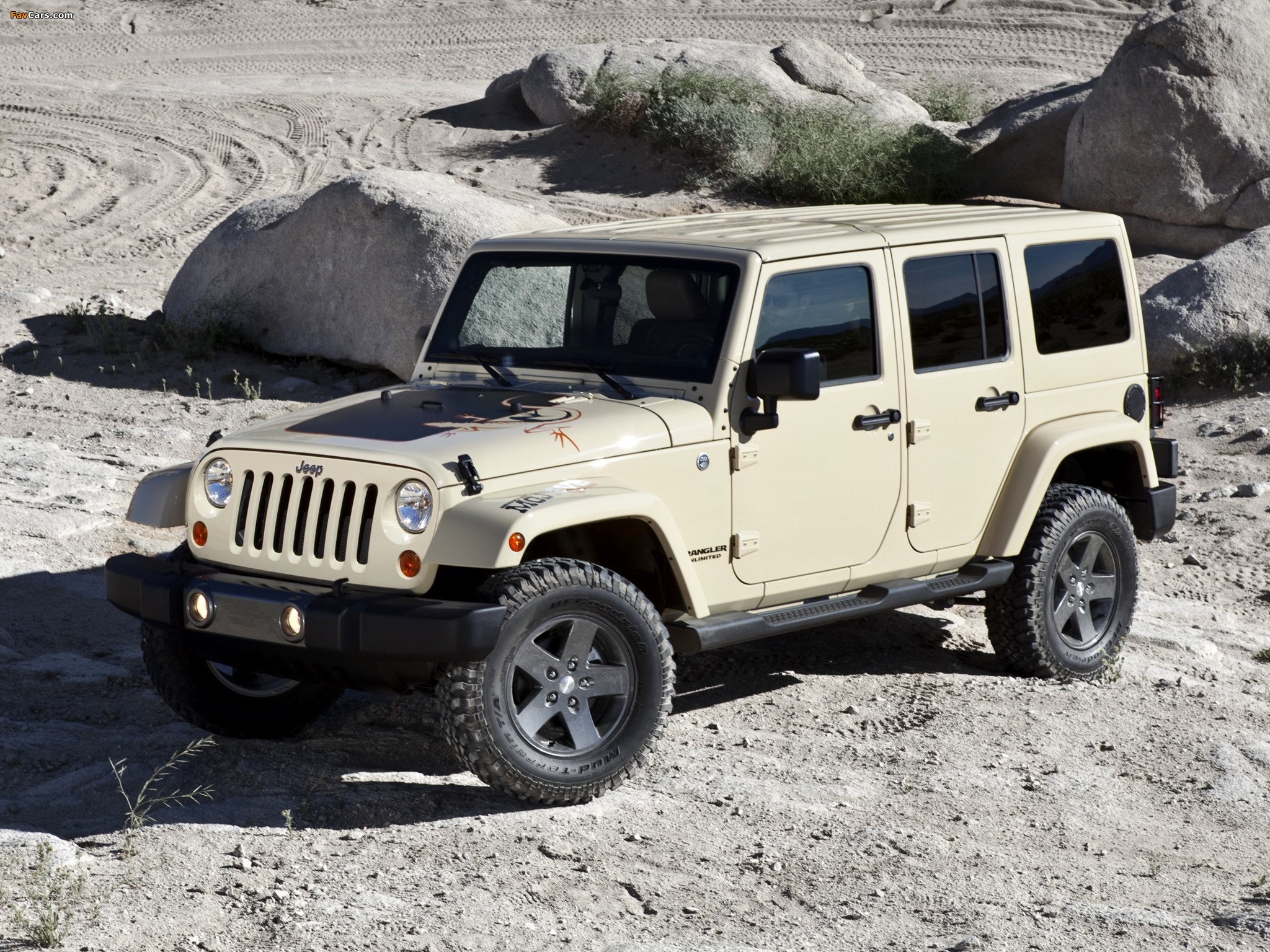 Photos of Jeep Wrangler Unlimited Mojave (JK) 2011 (2048 x 1536)