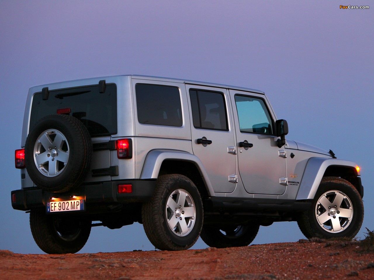 Photos of Jeep Wrangler Sahara Unlimited (JK) 2011 (1280 x 960)