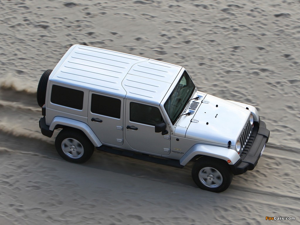 Photos of Jeep Wrangler Sahara Unlimited (JK) 2011 (1024 x 768)