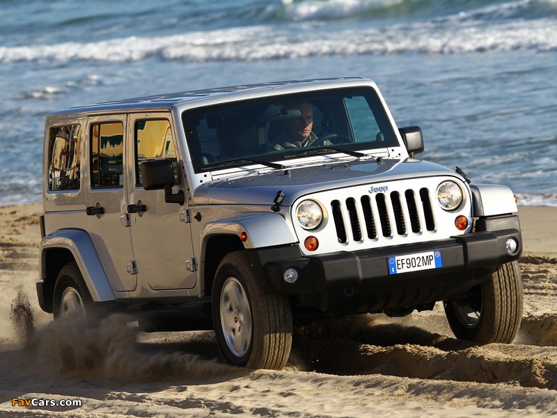 Photos of Jeep Wrangler Sahara Unlimited (JK) 2011 (800 x 600)