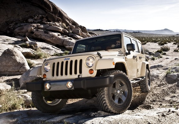 Photos of Jeep Wrangler Unlimited Mojave (JK) 2011