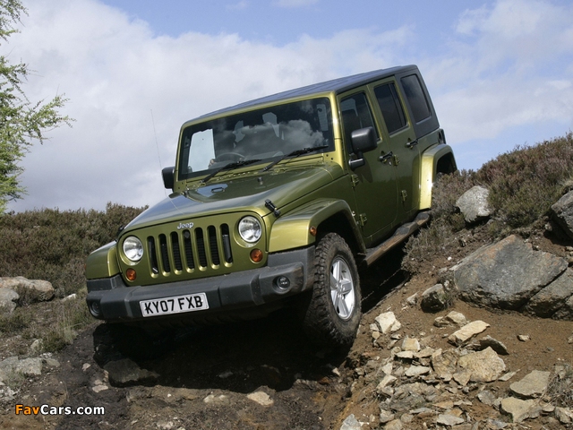 Pictures of Jeep Wrangler Unlimited Sahara UK-spec (JK) 2007–11 (640 x 480)