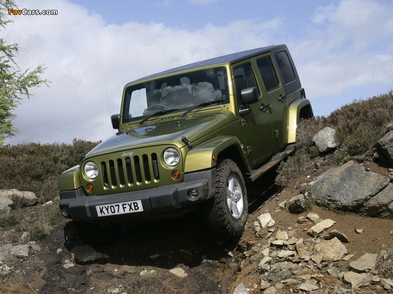 Pictures of Jeep Wrangler Unlimited Sahara UK-spec (JK) 2007–11 (800 x 600)