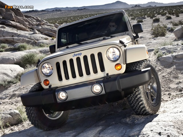 Pictures of Jeep Wrangler Unlimited Mojave (JK) 2011 (640 x 480)
