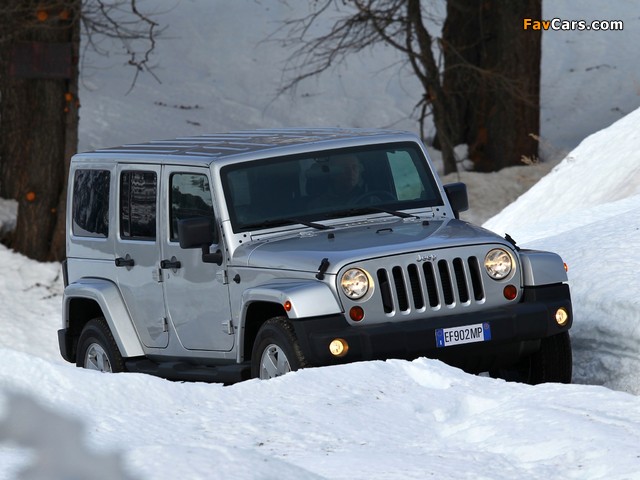 Pictures of Jeep Wrangler Sahara Unlimited (JK) 2011 (640 x 480)