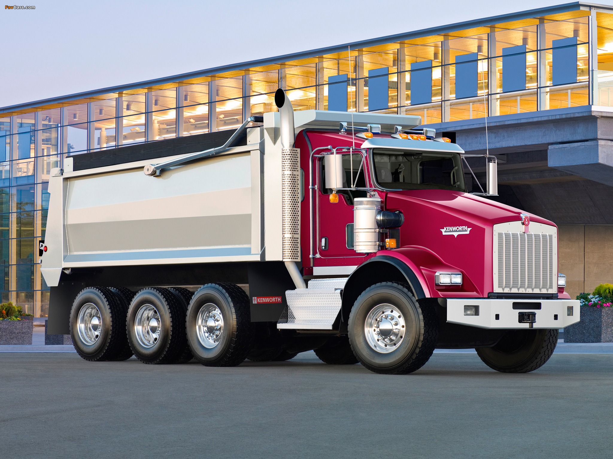 Images of Kenworth T800 Dump Truck 2005 (2048 x 1536)