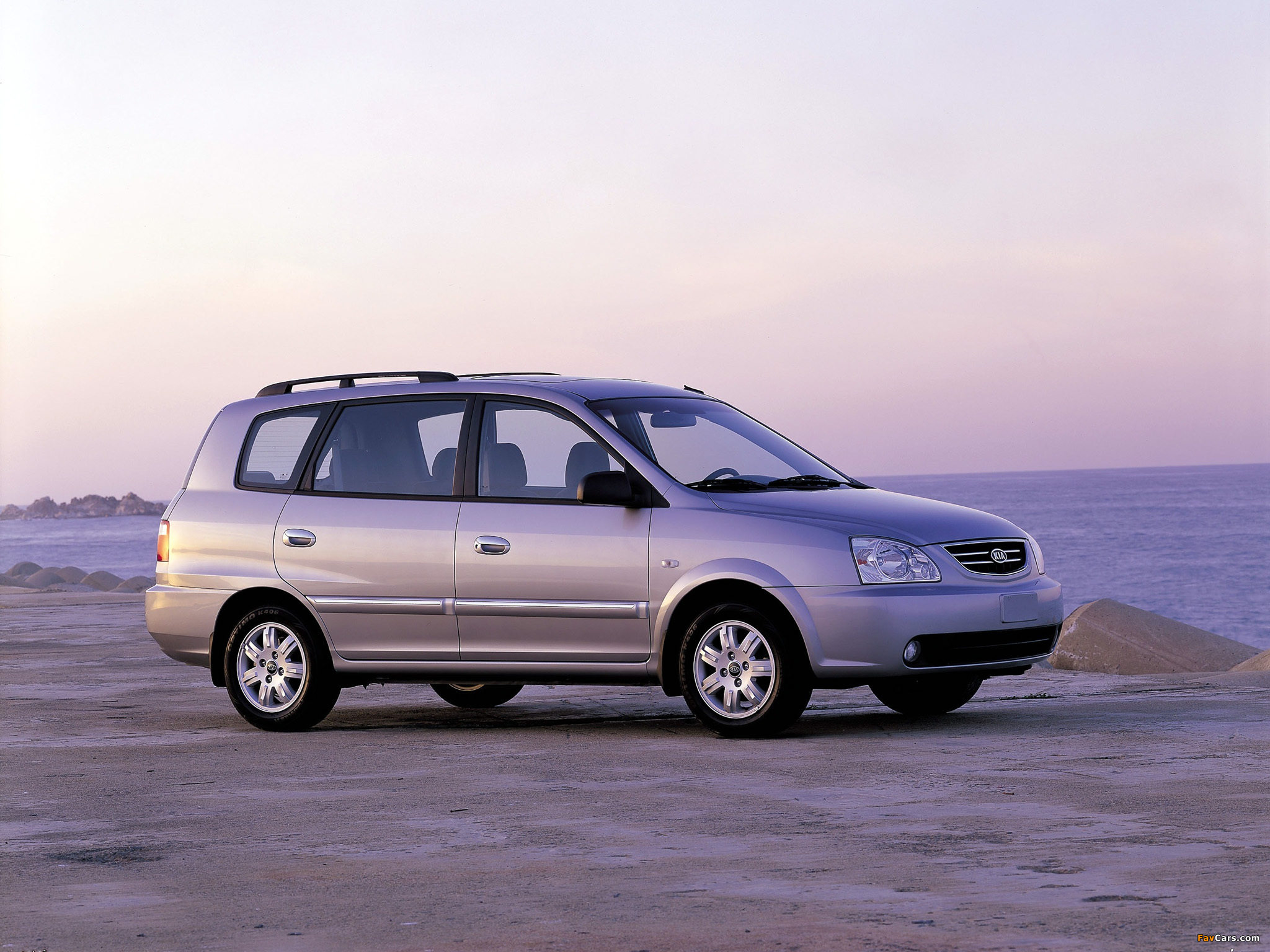 Images of Kia Carens 2002–06 (2048 x 1536)