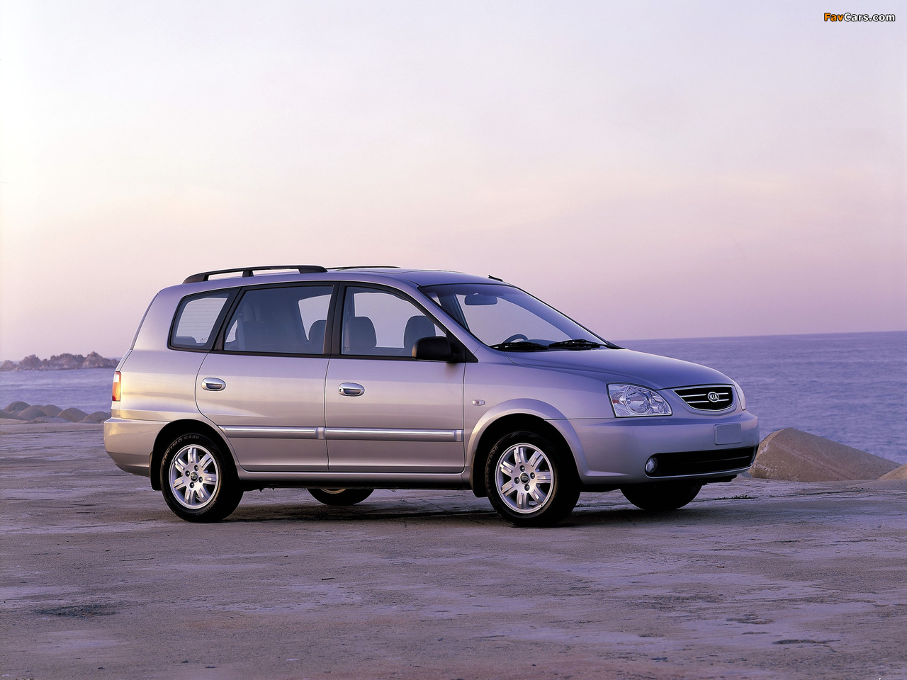 Images of Kia Carens 2002–06 (1280 x 960)