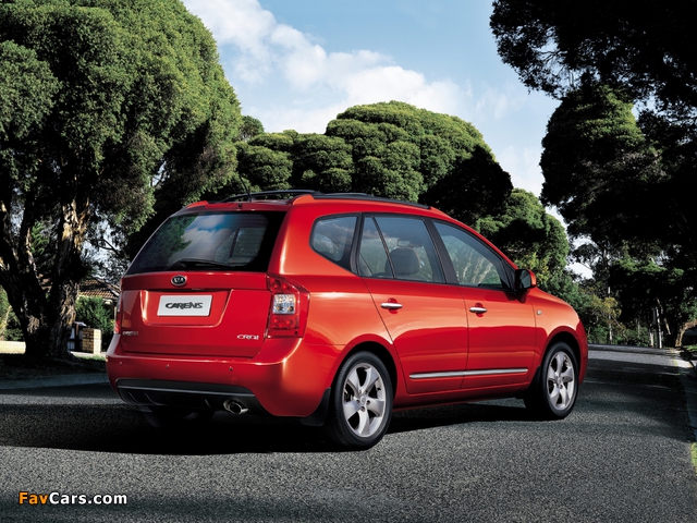 Kia Carens (UN) 2006–10 pictures (640 x 480)