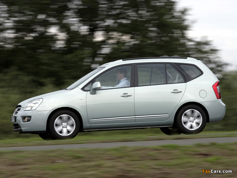 Kia Carens (UN) 2006–10 wallpapers (800 x 600)