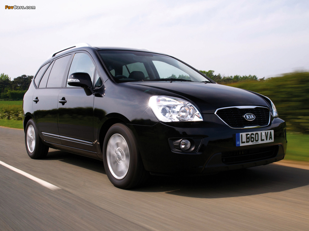 Kia Carens UK-spec (UN) 2010–12 photos (1024 x 768)