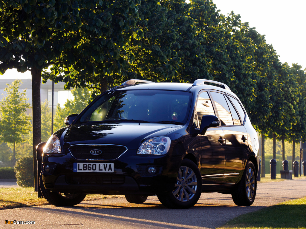 Kia Carens UK-spec (UN) 2010–12 pictures (1024 x 768)