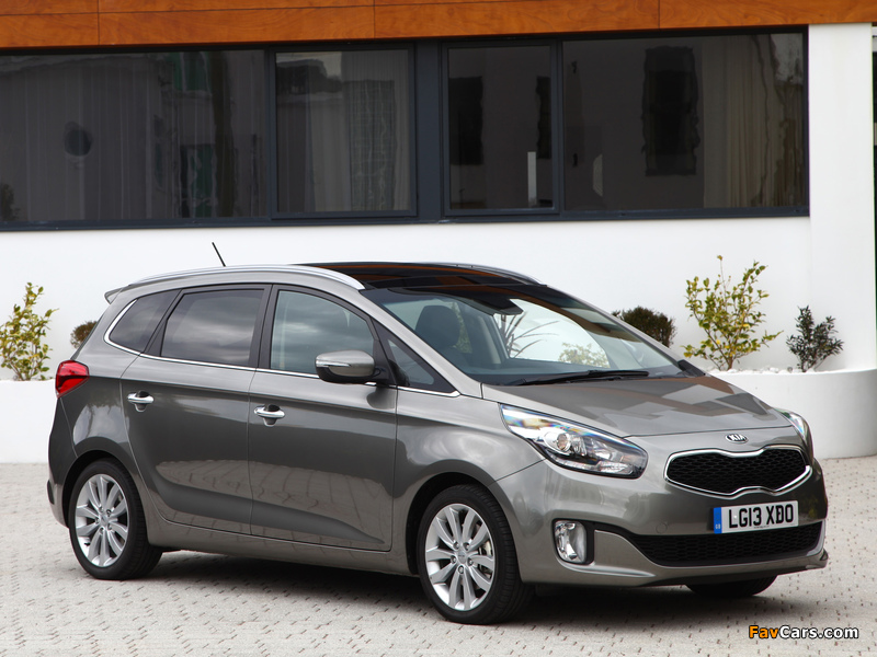 Kia Carens EcoDynamics UK-spec 2013 images (800 x 600)