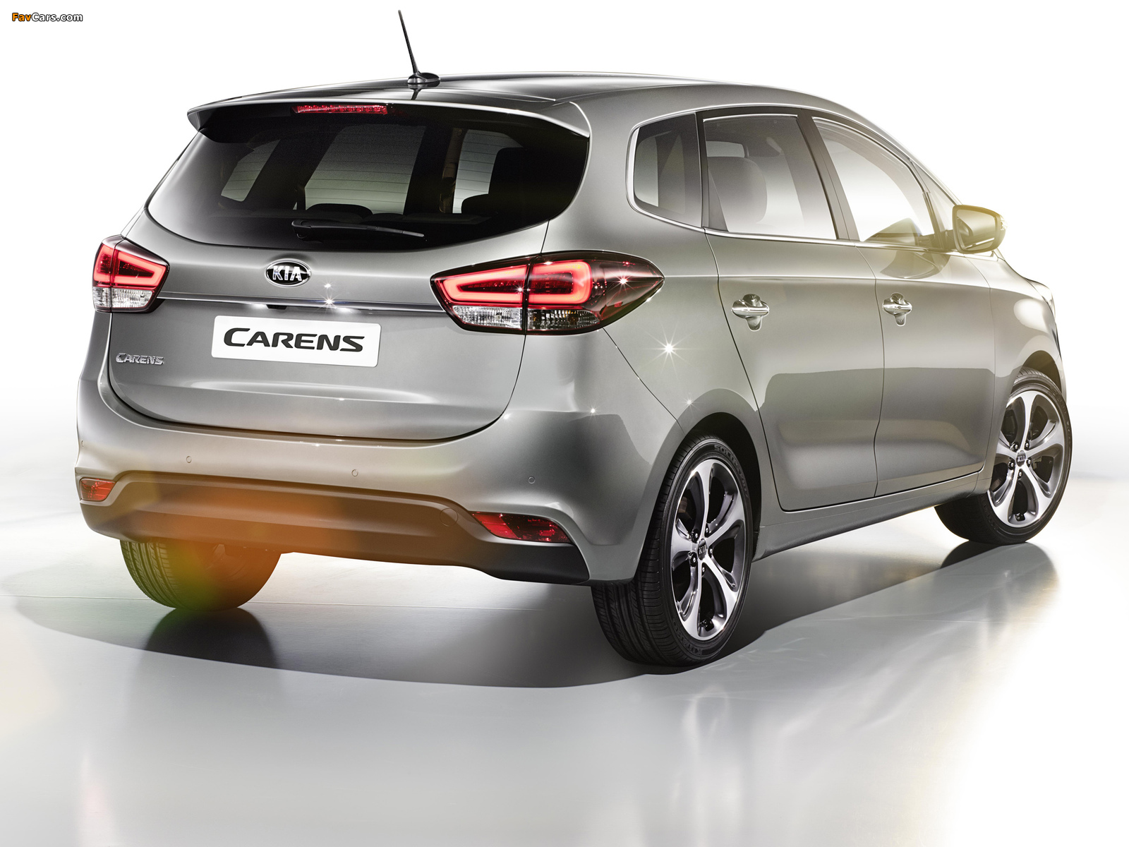 Kia Carens 2013 photos (1600 x 1200)