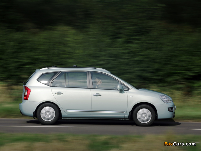 Photos of Kia Carens UK-spec (UN) 2006–10 (640 x 480)