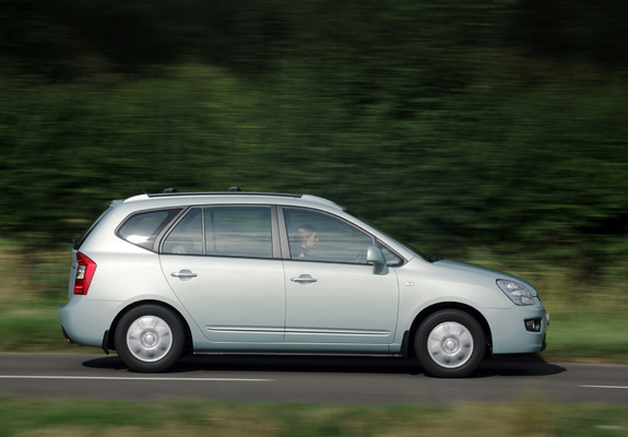 Photos of Kia Carens UK-spec (UN) 2006–10