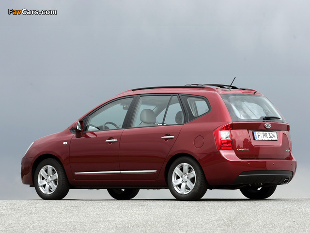 Pictures of Kia Carens (UN) 2006–10 (640 x 480)