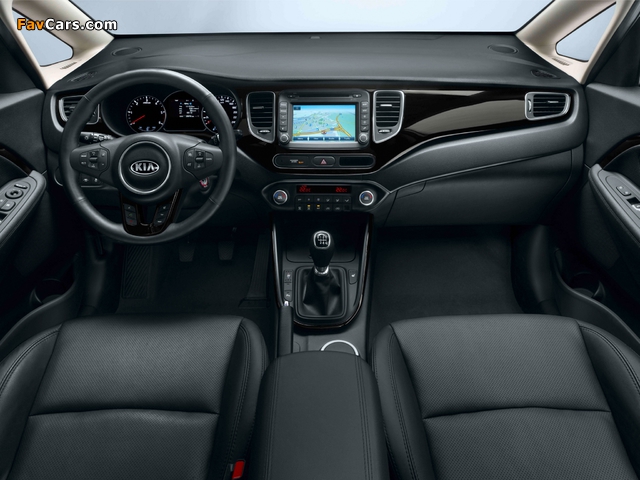 Pictures of Kia Carens 2013 (640 x 480)