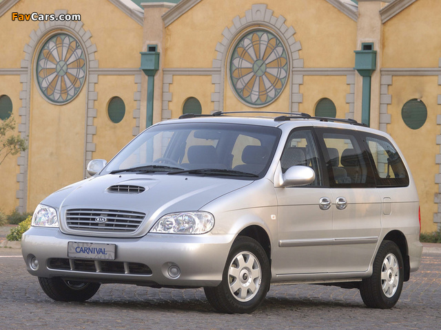 Kia Carnival ZA-spec 2002–04 photos (640 x 480)