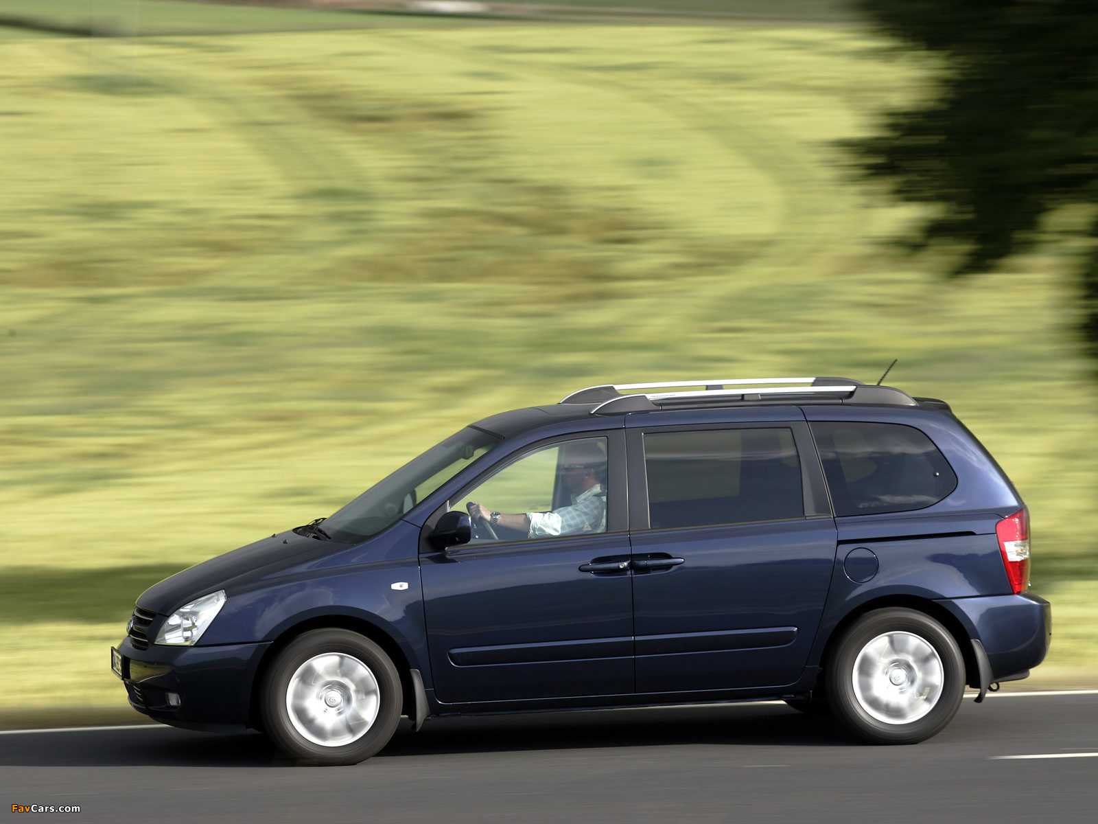 Kia Carnival (VQ) 2006–10 photos (1600 x 1200)