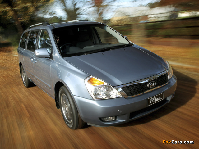 Kia Grand Carnival AU-spec (VQ) 2010 pictures (640 x 480)