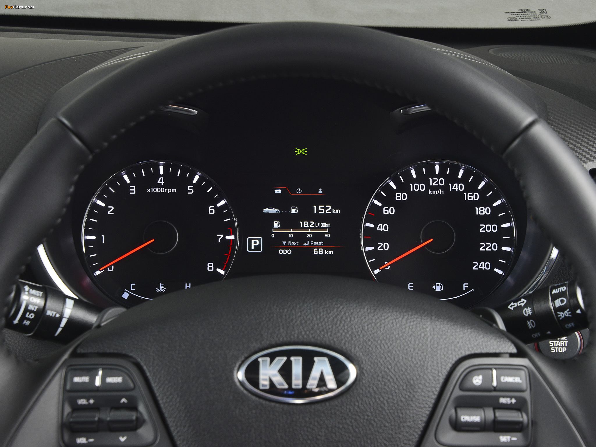 Images of Kia Cerato Sedan ZA-spec 2013 (2048 x 1536)