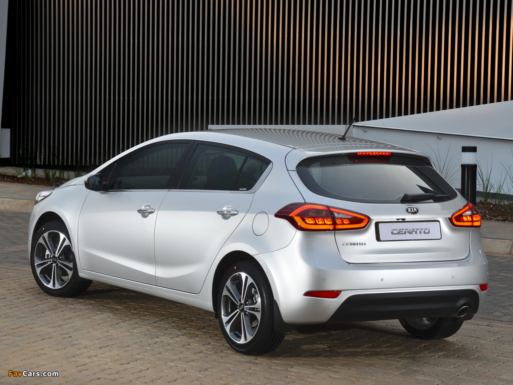 Images of Kia Cerato Hatchback ZA-spec 2013 (1024 x 768)