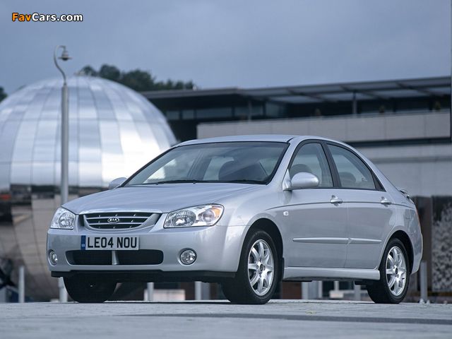 Kia Cerato Sedan UK-spec (LD) 2004–07 photos (640 x 480)