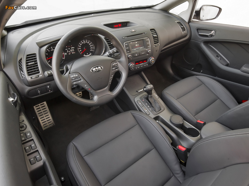 Kia Cerato Hatchback 2013 images (800 x 600)