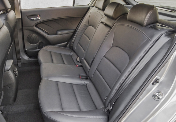 Kia Cerato Hatchback 2013 images