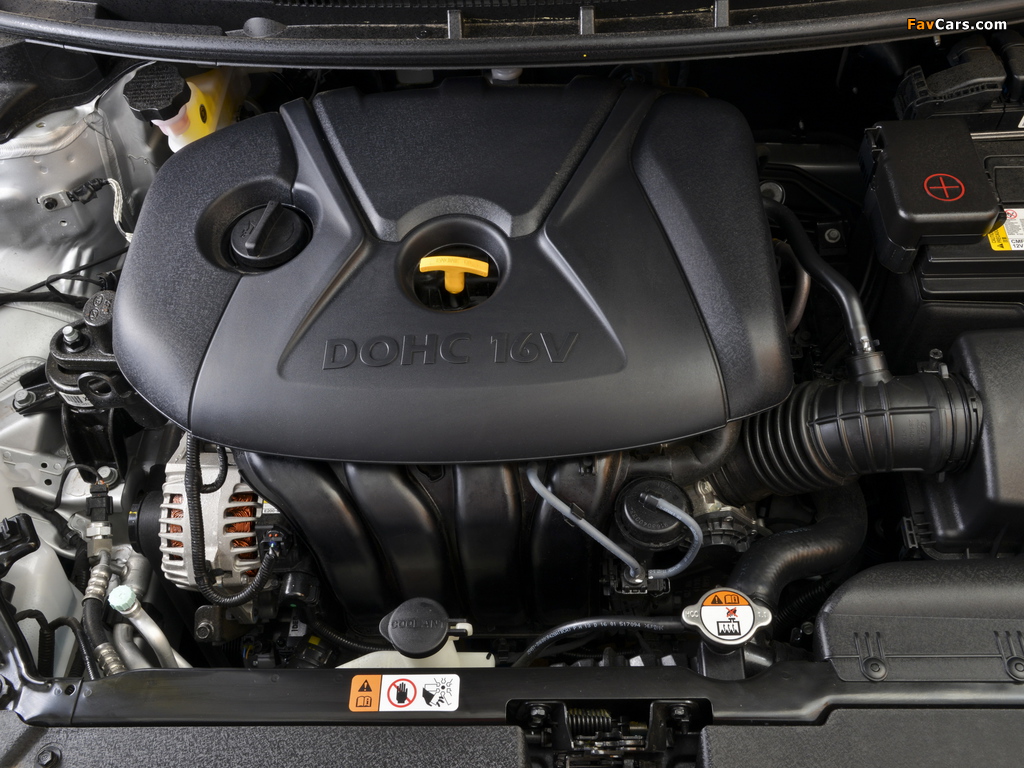 Kia Cerato Hatchback ZA-spec 2013 pictures (1024 x 768)