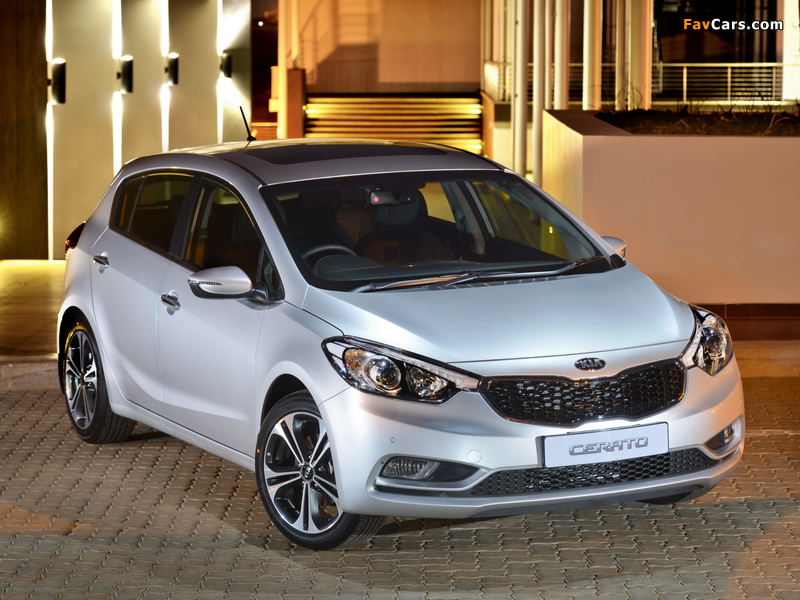 Kia Cerato Hatchback ZA-spec 2013 wallpapers (800 x 600)