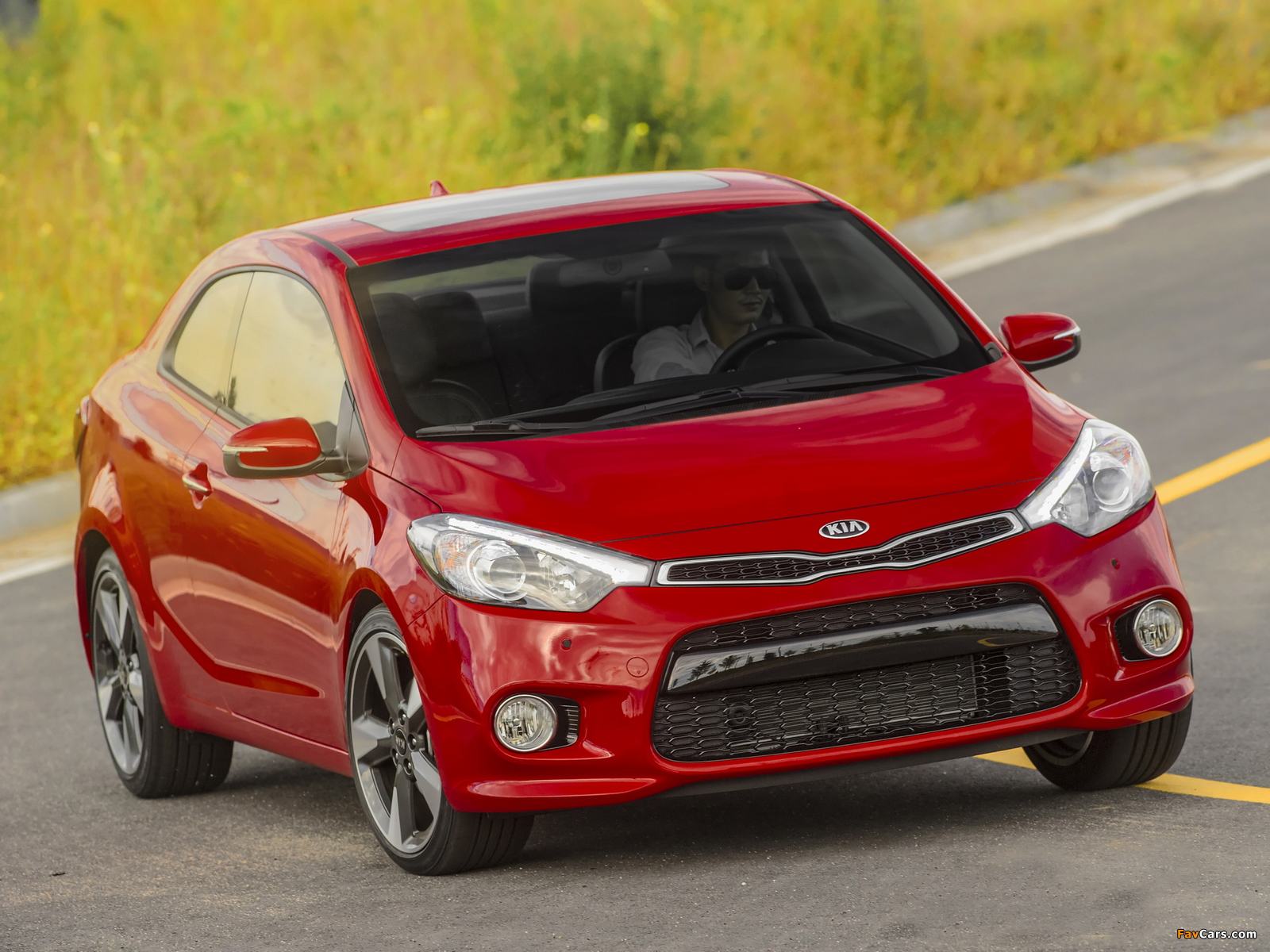 Kia Cerato Koup 2013 wallpapers (1600 x 1200)