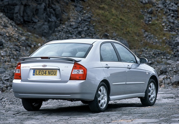 Photos of Kia Cerato Sedan UK-spec (LD) 2004–07