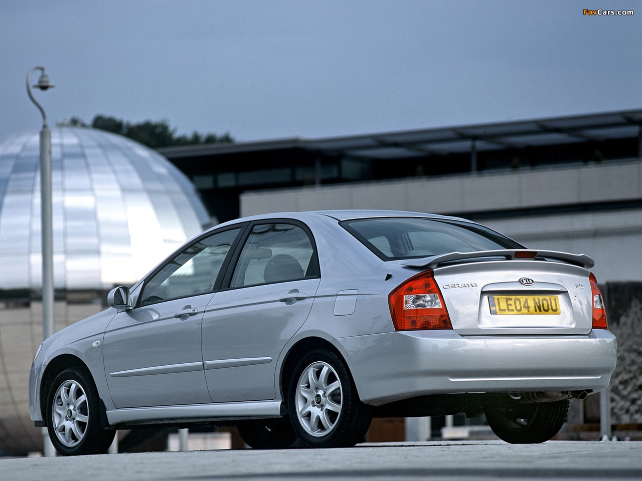 Pictures of Kia Cerato Sedan UK-spec (LD) 2004–07 (1280 x 960)