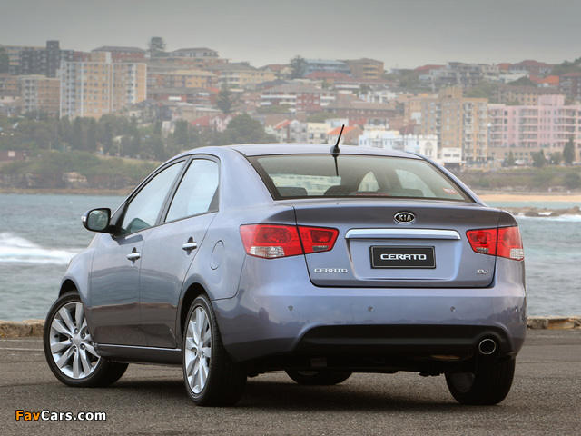 Pictures of Kia Cerato Sedan AU-spec (TD) 2009–13 (640 x 480)