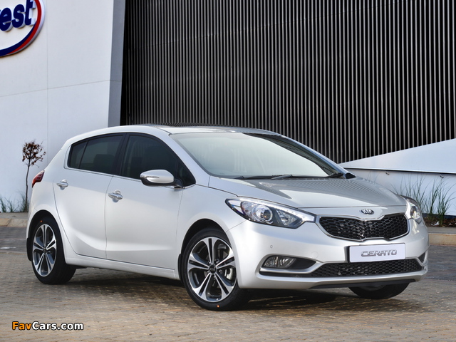 Pictures of Kia Cerato Hatchback ZA-spec 2013 (640 x 480)