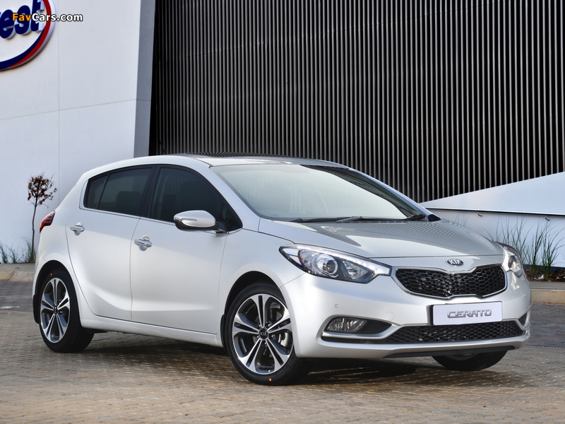 Pictures of Kia Cerato Hatchback ZA-spec 2013 (800 x 600)