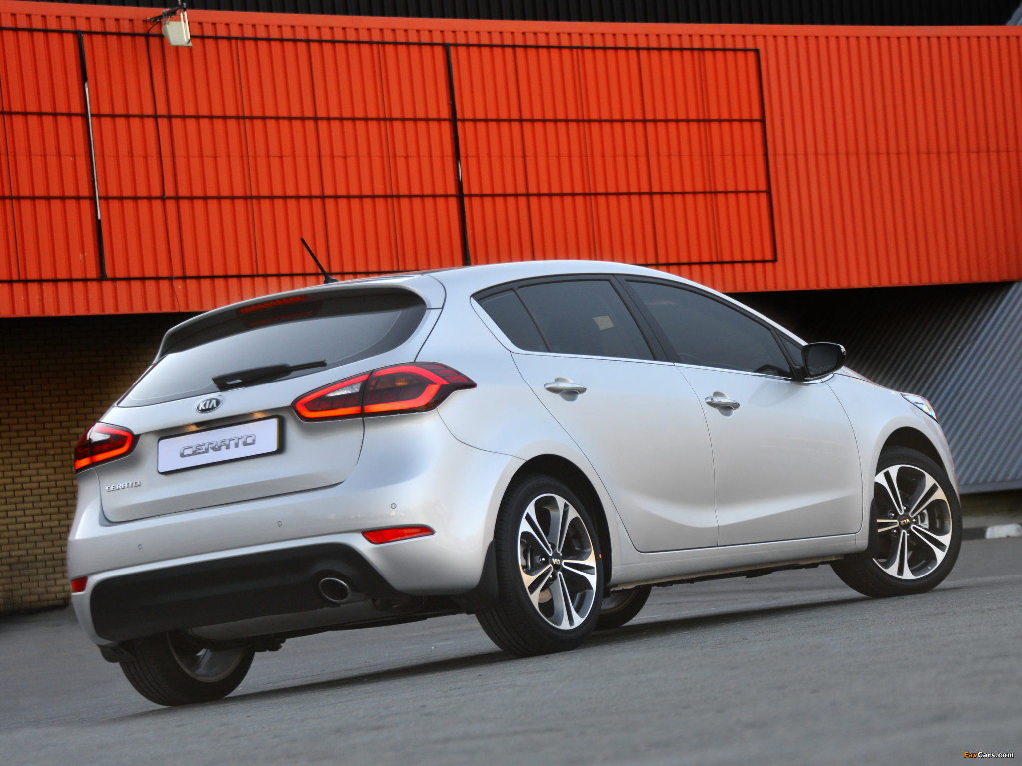 Pictures of Kia Cerato Hatchback ZA-spec 2013 (2048 x 1536)