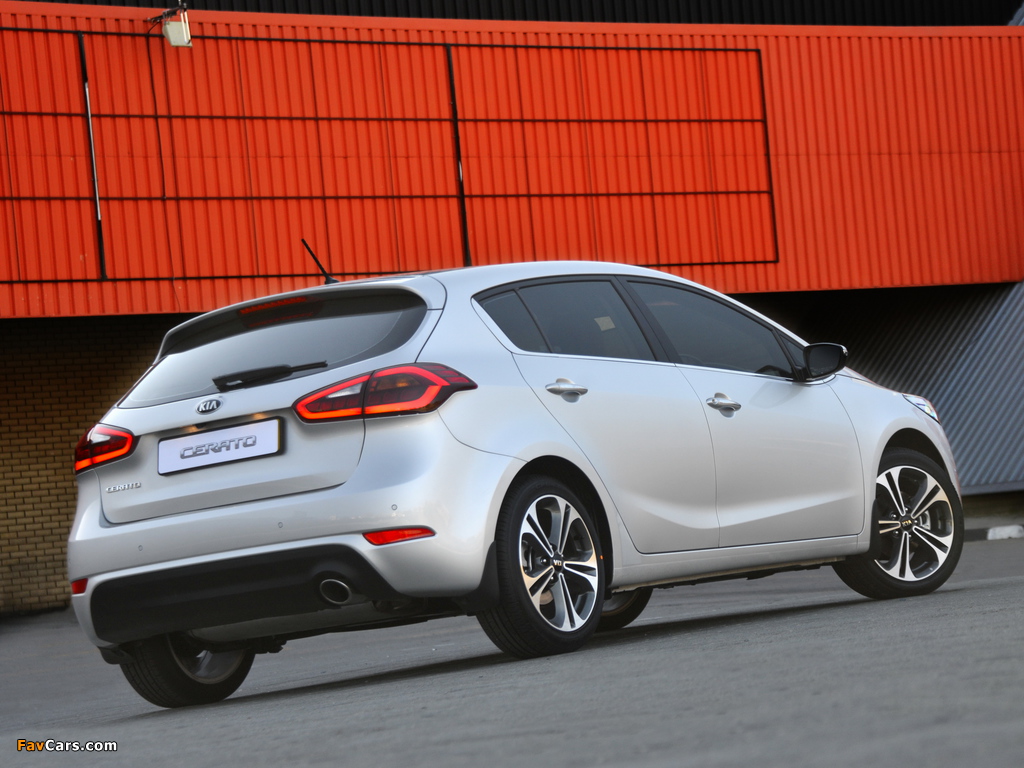 Pictures of Kia Cerato Hatchback ZA-spec 2013 (1024 x 768)