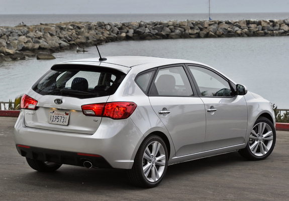 Kia Forte 5-door (TD) 2010 images