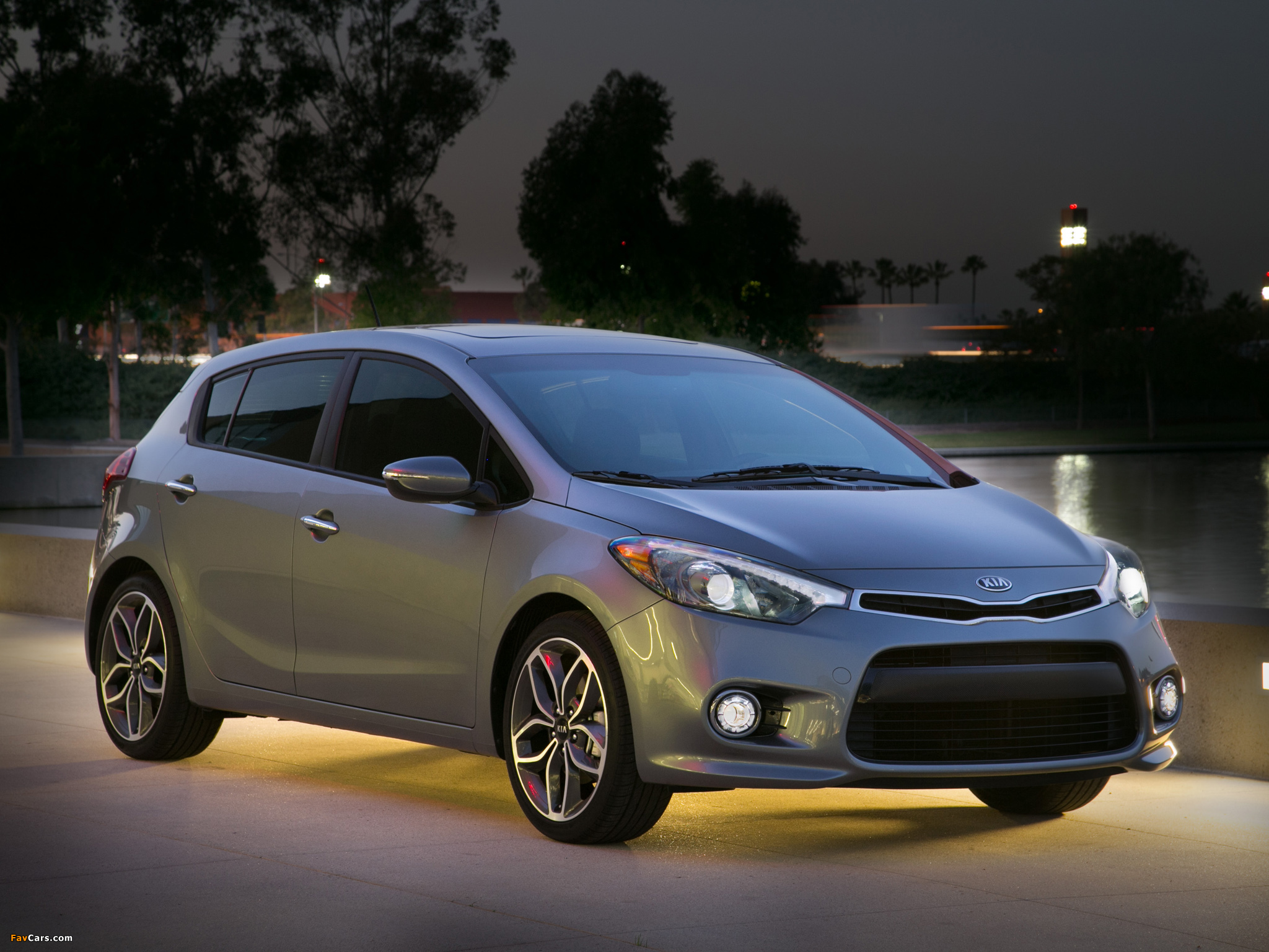 Kia Forte 5-door 2013 pictures (2048 x 1536)