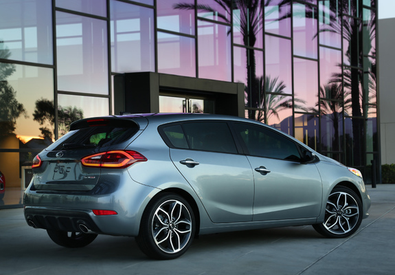 Kia Forte 5-door 2013 pictures