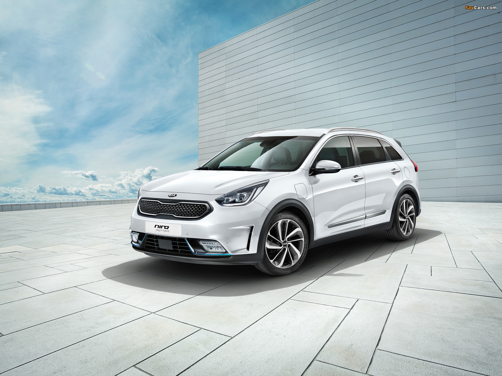 Kia Niro Plug-In Hybrid 2017 pictures (1600 x 1200)